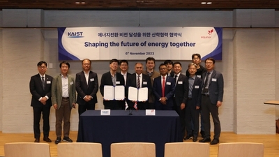 노르웨이 국영 종합 에너지 기업 에퀴노르가 6일 KAIST와 업무협약을 맺고 혁신과 에너지 전환을 위한 포괄적 협력을 하기로 했다. 에퀴노르의 EPCD그룹의 아태지역 해상풍력 프로젝트 총괄 전무, 라즈니스 샤르마(Rajnish Sharma)와 KAIST 기계항공공학부 김정 학부장, 등